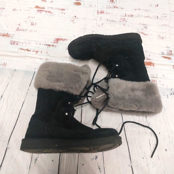 UGG Shoes - Fur trimmed UGG boots